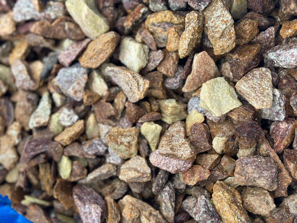 Златолит персиковый декоративная каменная крошка купить в Бердске