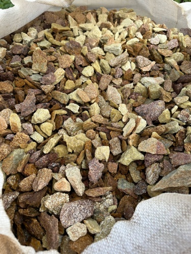 Златолит персиковый декоративная каменная крошка купить в Бердске