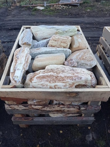 Златолит жёлтый, жёлто-зелёный глыбки и валуны для ланшафтного дизайна купить в Бердске