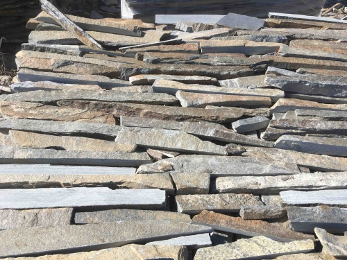 Горбушка златолит мультиколор для облицовки купить в Бердске