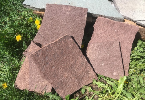 Плитняк лемезит бордовый для цоколя 1,5-2 см купить в Бердске