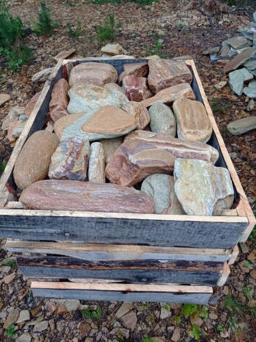 Златолит жёлтый, жёлто-зелёный глыбки и валуны для ланшафтного дизайна купить в Бердске