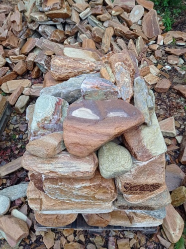 Златолит жёлтый, жёлто-зелёный глыбки и валуны для ланшафтного дизайна купить в Бердске