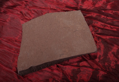 Плитняк лемезит бордовый для цоколя 1,5-2 см купить в Бердске