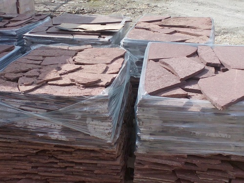 Плитняк лемезит бордовый для облицовки цоколя 20-25 мм  купить в Бердске