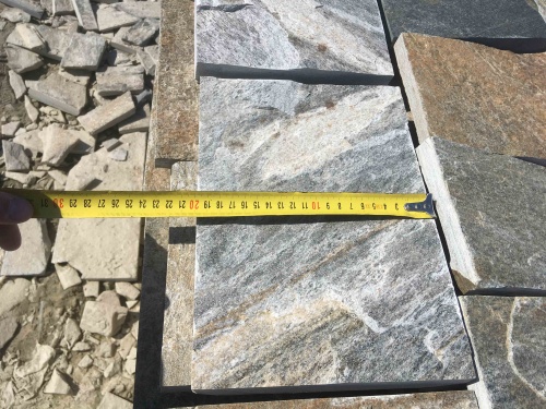 Плитка пилёная златолит Уральский для цоколя, отмостки купить в Бердске