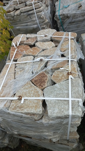 Плитняк галтованный гранитный для ландшафтного дизайна купить в Бердске