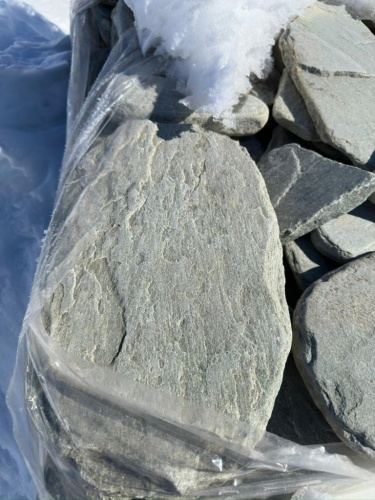 Плитняк златолит зелёный галтованный для цоколя купить в Бердске